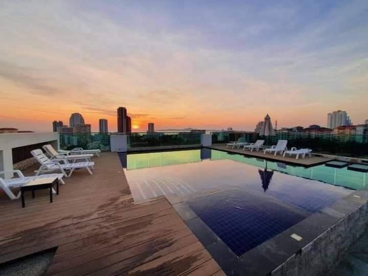 Vn Residence 3 Pattaya Exterior photo